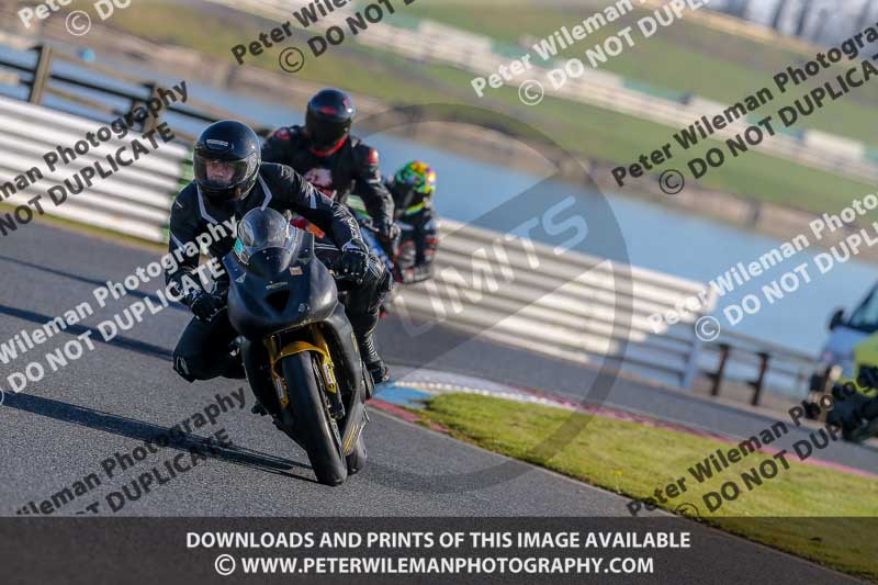 PJM Wedding Photography;enduro digital images;event digital images;eventdigitalimages;mallory park;mallory park photographs;mallory park trackday;mallory park trackday photographs;no limits trackdays;peter wileman photography;racing digital images;trackday digital images;trackday photos